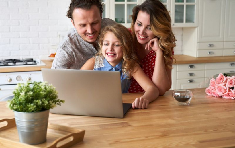 Drowning In Debt? How To Manage On A Dwindling Budget